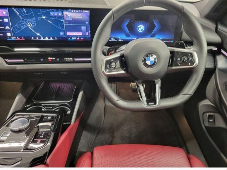 2024 BMW 5 Series - thumbnail 5