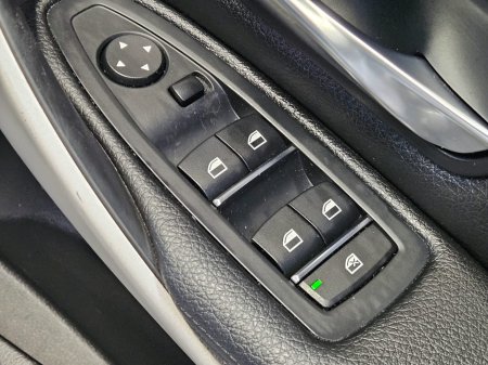 2018 BMW 3 Series - thumbnail 7