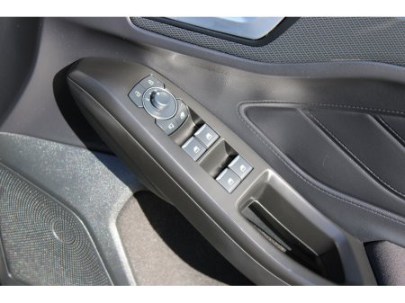 2024 Ford Focus - thumbnail 15