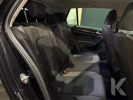 2018 Volkswagen Golf - thumbnail 10