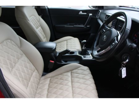 2021 Kia Sportage - thumbnail 11