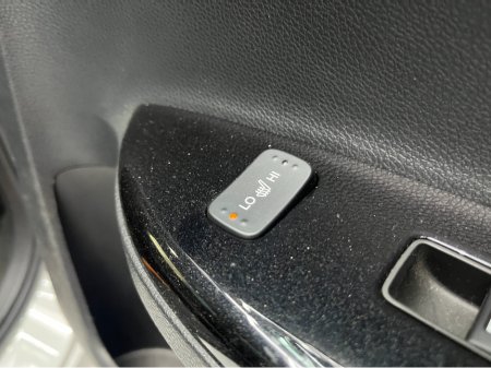 2017 Honda Accord - thumbnail 16