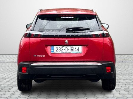 2023 Peugeot 2008 - thumbnail 10