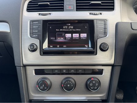 2015 Volkswagen Golf - thumbnail 18