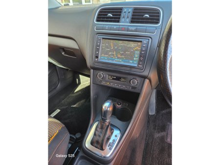 2012 Volkswagen Polo - thumbnail 16