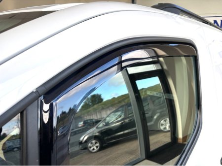 2020 Peugeot Partner - thumbnail 11