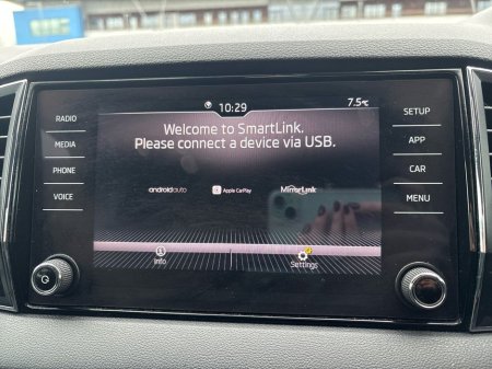 2019 Skoda Karoq 1.6TDI 115bhp Ambition €20,995 thumbnail