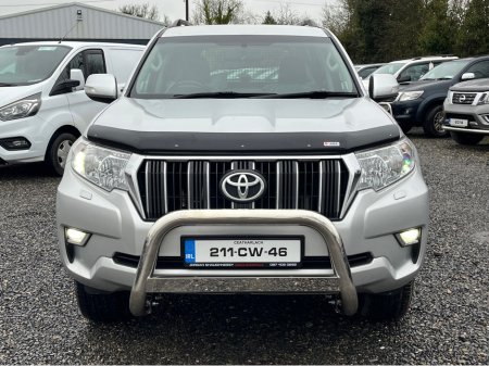 2021 Toyota Landcruiser - view 2