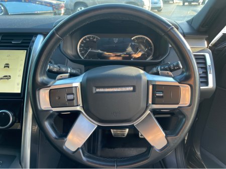 2023 Land Rover Discovery (232) LAND ROVER DISCOVERY 3.0 SD6 R-DYNAMIC OVERFINCH €48,950 thumbnail