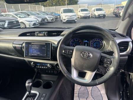 2020 Toyota Hilux - thumbnail 9