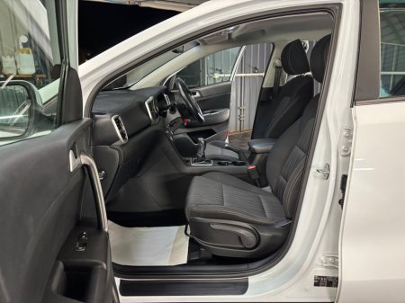 2021 Kia Sportage 1.6 CRDI MHEV K2 €22,950 thumbnail