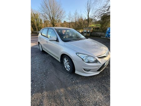 2011 Hyundai i30 1.6 DELUXE D 5DR €5,999 thumbnail
