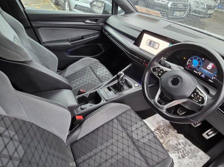 2021 Volkswagen Golf R-LINE TDI €26,950 thumbnail