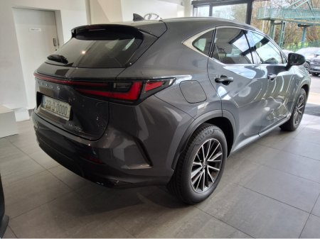 2023 Lexus NX 450 h+ - thumbnail 2