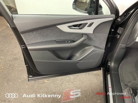 2026 Audi Q7 55 TFSI E Q S LINE €104,900 thumbnail