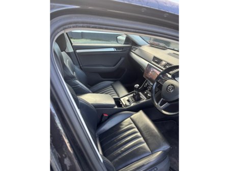 2017 Skoda Superb - thumbnail 6