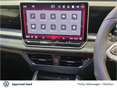 2025 Volkswagen Tayron * R-LINE * 1.5 TSI * DSG - AUTO * 204 BHP * PHEV * TRINITY VOLKSWAGEN * €54,950 thumbnail