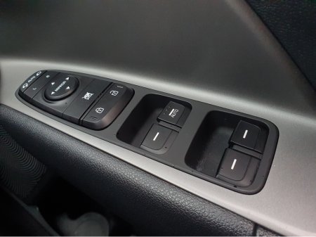 2022 Kia Niro - thumbnail 25