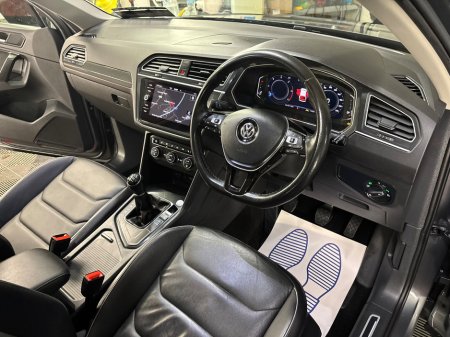 2020 Volkswagen Tiguan - thumbnail 11