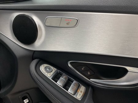 2018 Mercedes-Benz C Class - thumbnail 18