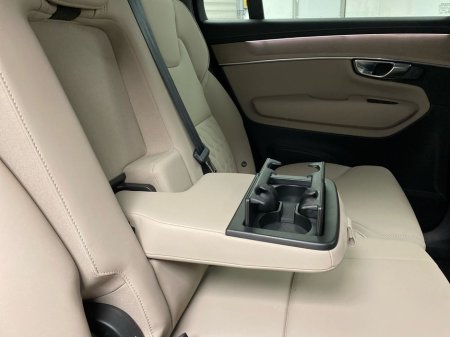 2025 Volvo XC90 - thumbnail 15