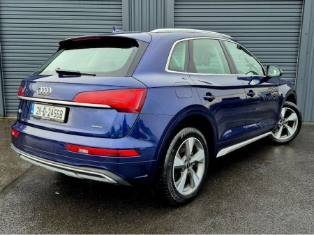 2021 Audi Q5 40 TDI S-TRONIC SE LAUNCH €39,995 thumbnail
