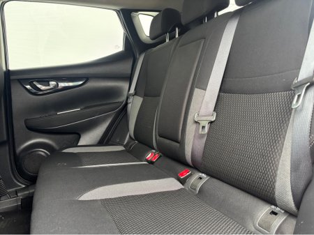 2018 Nissan Qashqai - thumbnail 10