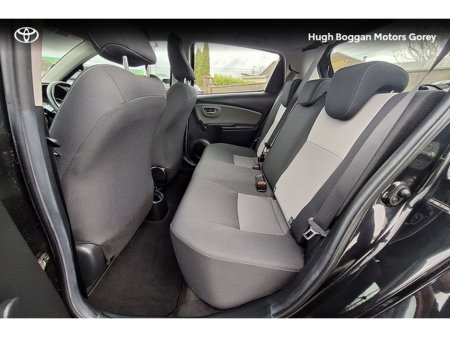 2020 Toyota Yaris - thumbnail 7