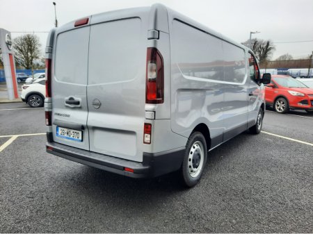 2026 Nissan Primastar L2H1 130 SV 2DR thumbnail