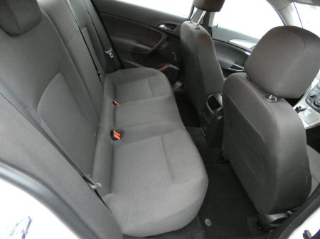 2016 Opel Insignia 1.6CDTI 136PS S €6,000 thumbnail