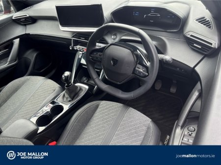 2025 Peugeot 2008 1.2 Puretech 100bhp Allure €29,995 thumbnail