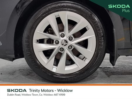 2023 Skoda Octavia - thumbnail 9