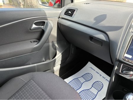 2014 Volkswagen Polo - thumbnail 20