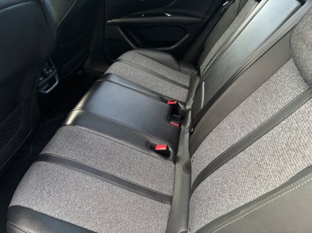 2019 Peugeot 3008 1.2 PureTech 130bhp Allure €18,950 thumbnail