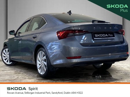 2023 Skoda Octavia - thumbnail 3