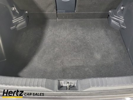 2023 Toyota Yaris Cross - thumbnail 17