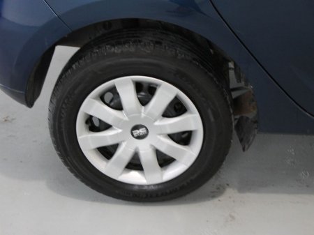 2016 Dacia Sandero - thumbnail 23