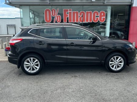 2016 Nissan Qashqai 1.5 SV Safety PK E6 4DR €8,950