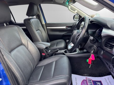 2018 Toyota Hilux - thumbnail 12