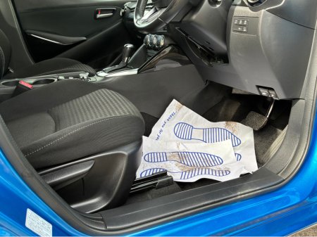 2017 Mazda Demio - thumbnail 6