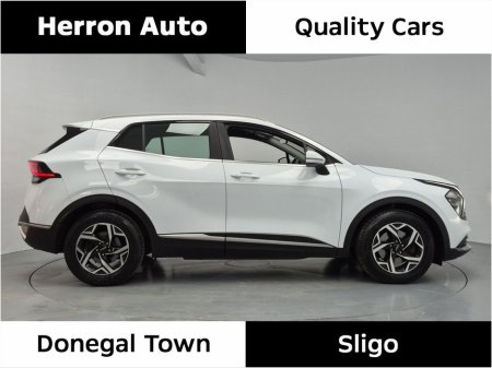 2022 Kia Sportage - thumbnail 3