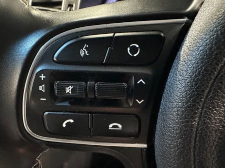 2019 Kia Niro - thumbnail 13