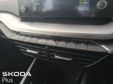 2024 Skoda Octavia Ambition 2.0TDi 150HP - Tiny Mileage 2 Year Warranty €33,995 thumbnail