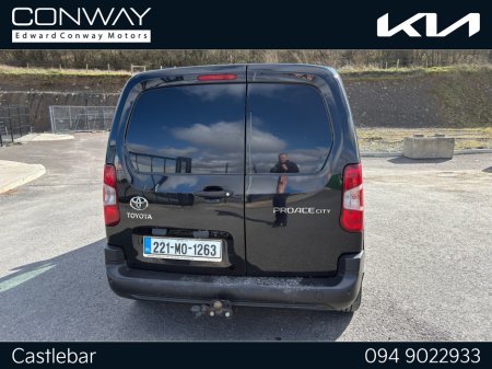 2022 Toyota Proace - thumbnail 9