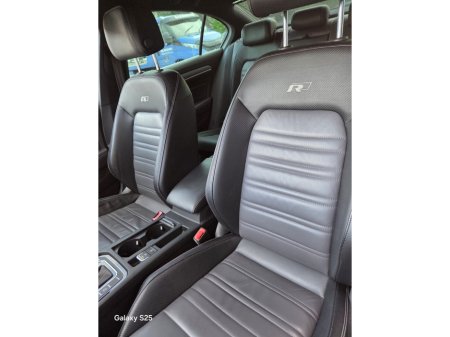 2017 Volkswagen Passat  €19,950 thumbnail