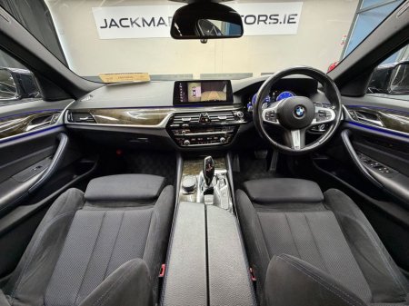 2017 BMW 5 Series - thumbnail 32