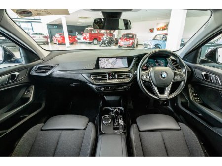 2022 BMW 1 Series - thumbnail 16