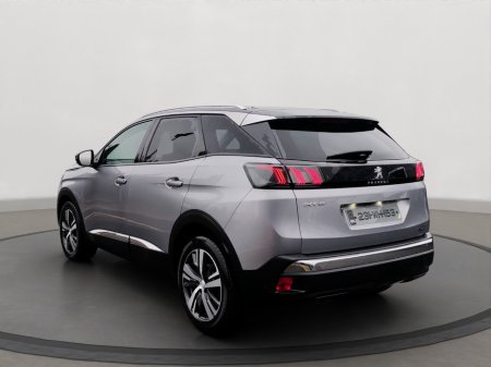 2023 Peugeot 3008 1.5 BlueHDi 130bhp Allure €31,950 thumbnail