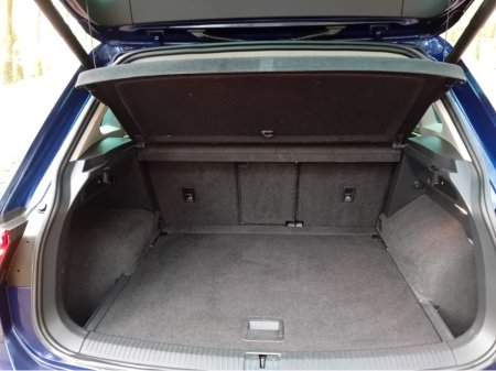 2018 Volkswagen Tiguan - thumbnail 39