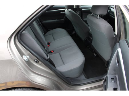 2017 Toyota Corolla - thumbnail 12